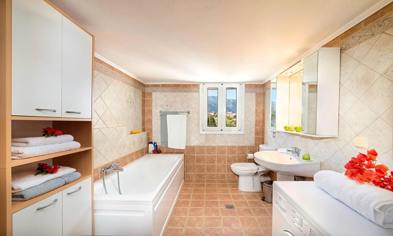 Villa Di Palma Heated Pool Koufi Kültér fotó